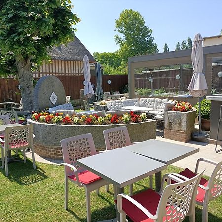 Auberge Du Vieux Tour Le Manoir Canapville  Εξωτερικό φωτογραφία