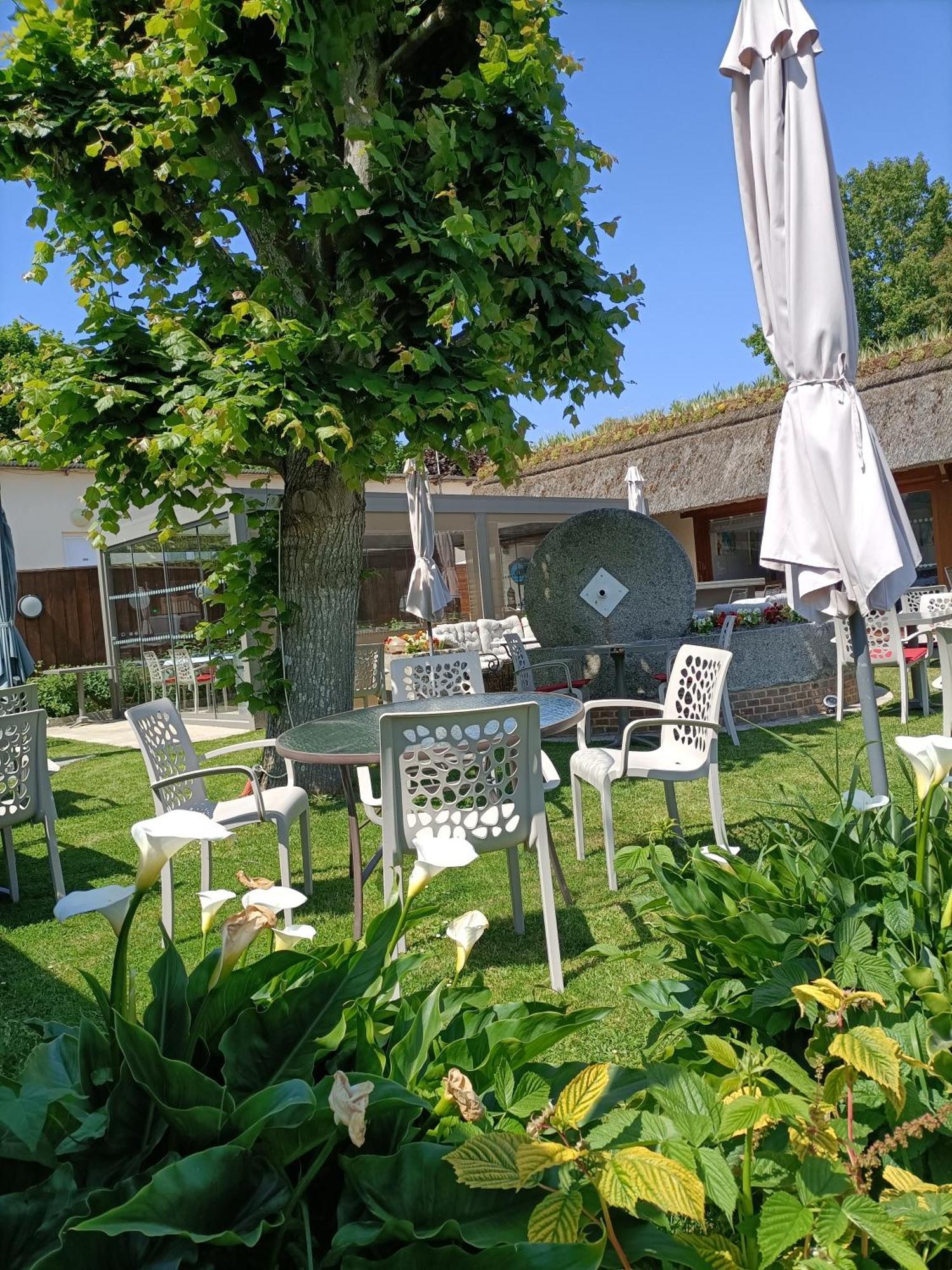 Auberge Du Vieux Tour Le Manoir Canapville  Εξωτερικό φωτογραφία