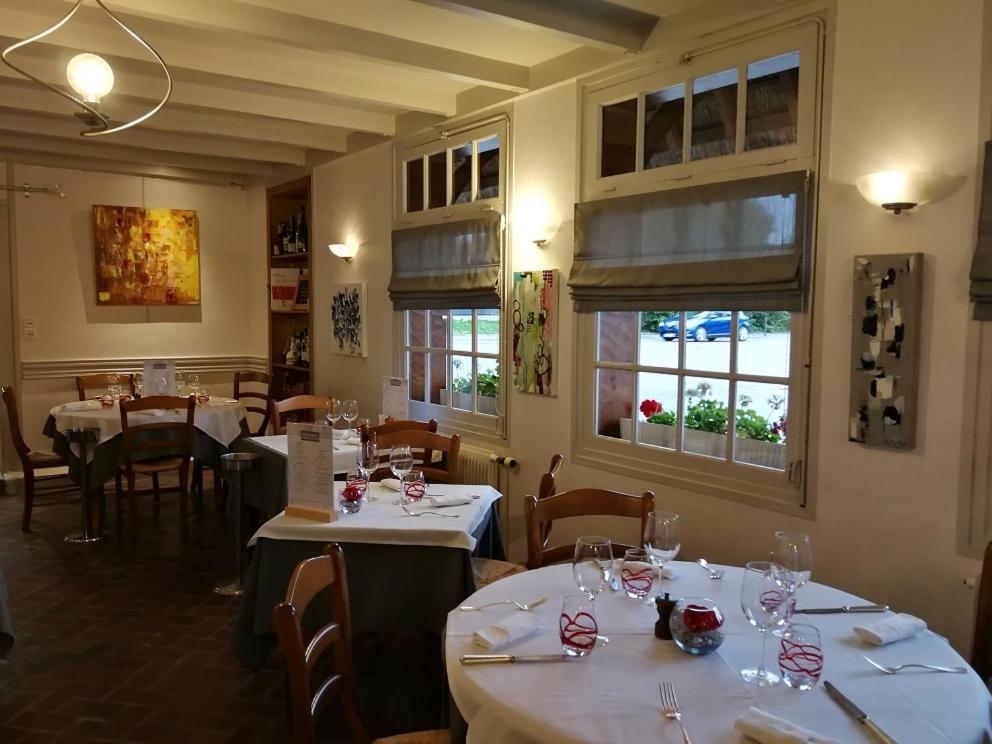 Auberge Du Vieux Tour Le Manoir Canapville  Εξωτερικό φωτογραφία