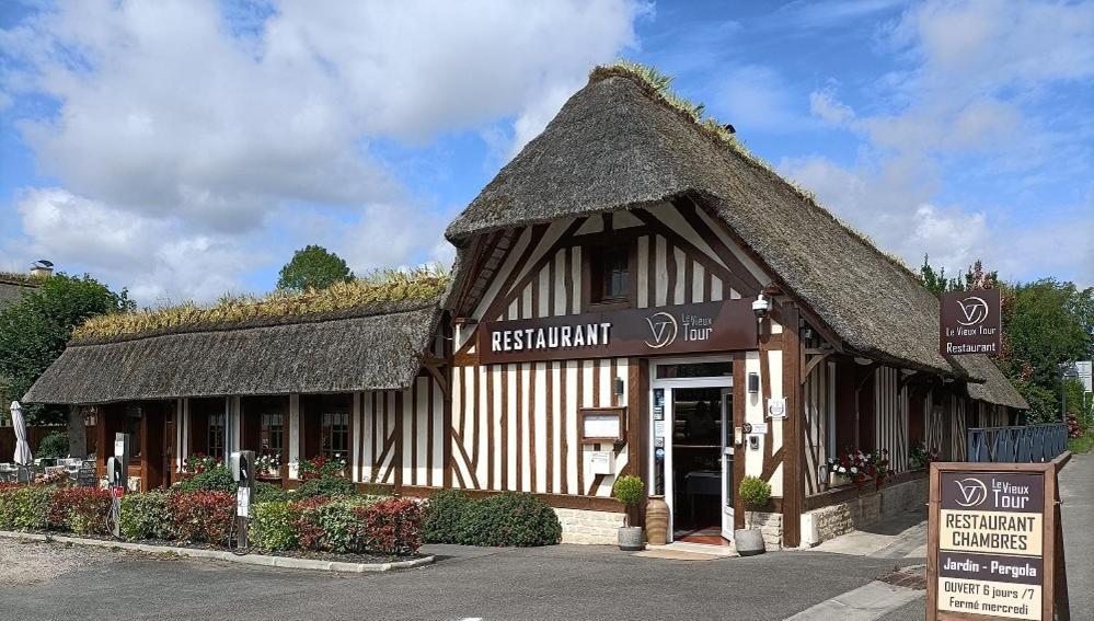 Auberge Du Vieux Tour Le Manoir Canapville  Εξωτερικό φωτογραφία